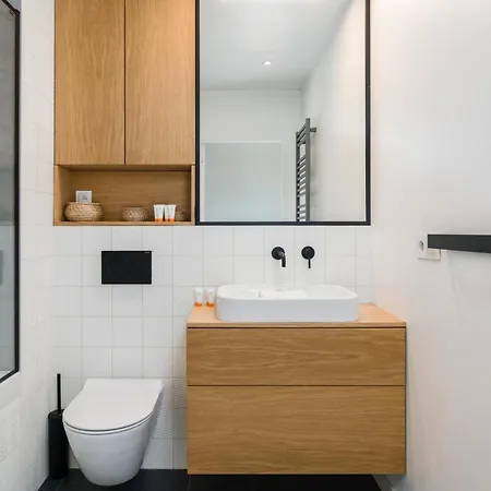 شقة 14th Floor City Center View Towarowa 37 By Renters بوزنان