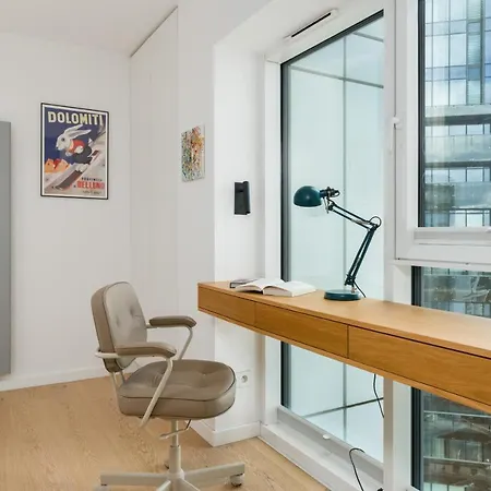 14th Floor Center View Towarowa 37 By Renters * Posen