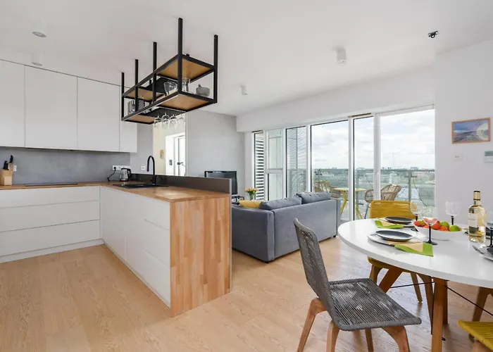 14th Floor City Center View Towarowa 37 By Renters 公寓 波兹南